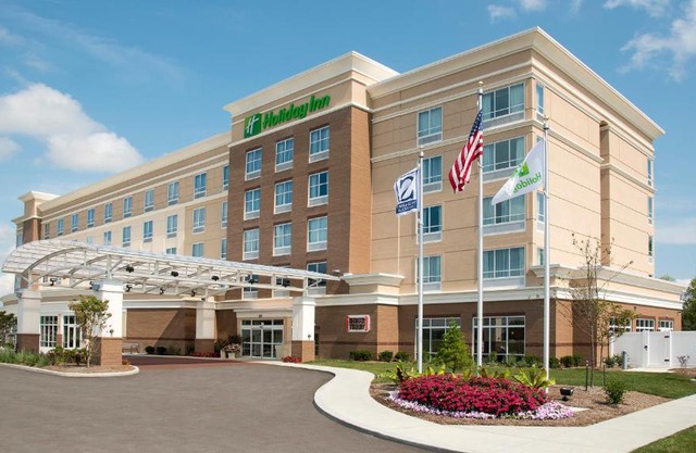 Holiday Inn Indianapolis Airport by IHG