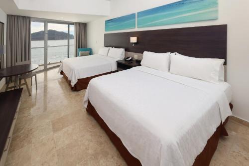 Holiday Inn Resort Mazatlan by IHG