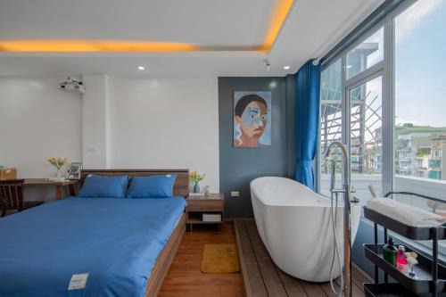 Holly's Elegance Retreat with bathtub in Old Quarter