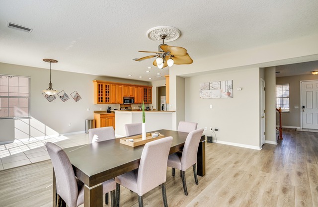 Home 10 Mi to Alafia River: Remote Work Welcome!