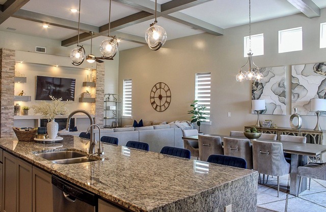 Home away from Home 4BR & 2.5BA