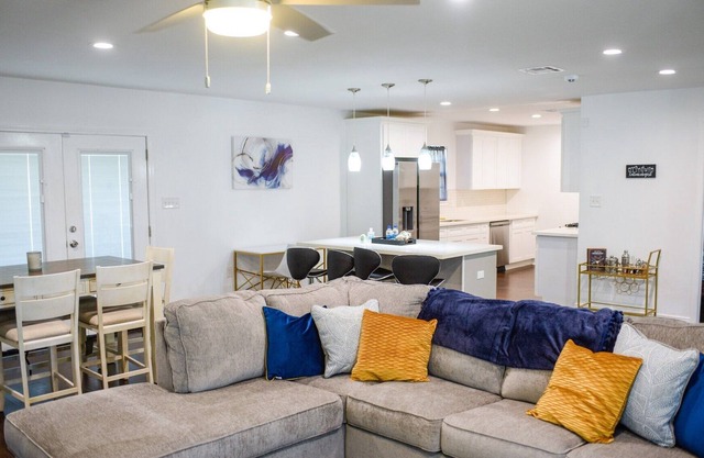 Home Away From Home 10 Mins from the French Quarter