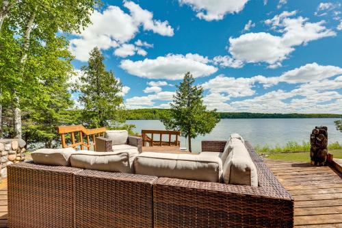 Home on Lake Chicagon with Dock and Sauna!