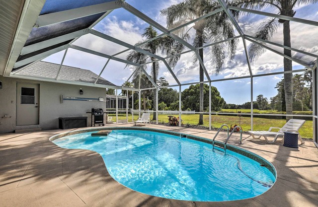 Home w/Pool & Golf Course Views in Palm Harbor!