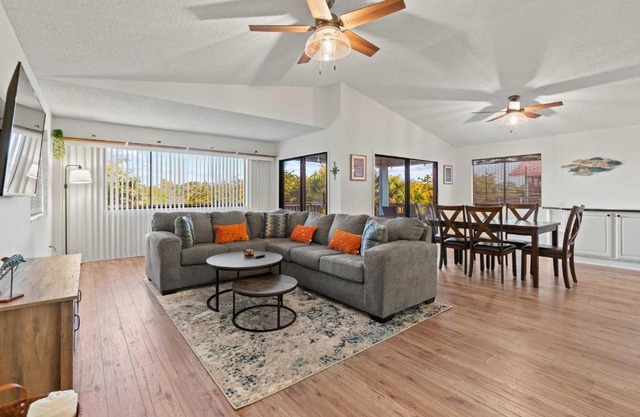 Home with Private Hot Tub Less Than 1 Mi to Butler Beach!