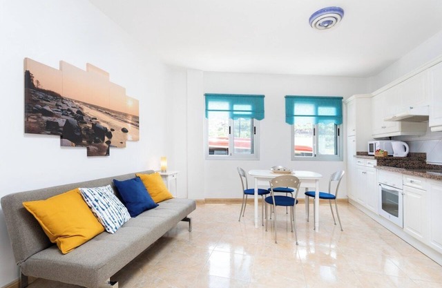 Home2Book Sea Side Charco Azul Pool Apartment Wifi