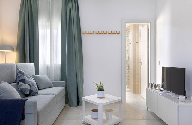 HOMEABOUT JUAN DE AUSTRIA APARTMENT