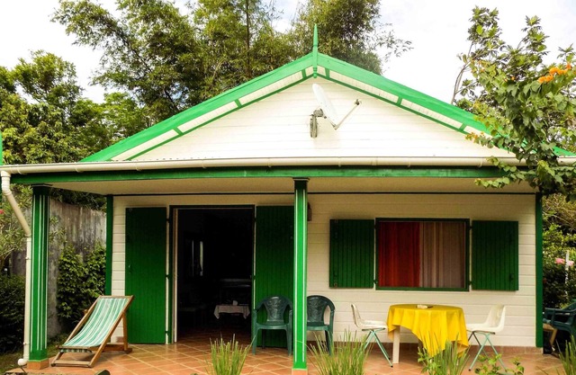 Homerez - 10 m away from the beach! House for 4 ppl. at Foulpointe Madagascar