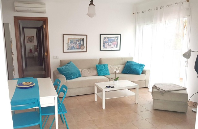 Homerez - 50m from the beach! Spacious apartment for 4 people. in Lomo Quiebre