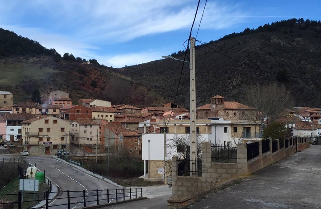 Homerez - Big house for 9 ppl. at Noguera de Albarracín
