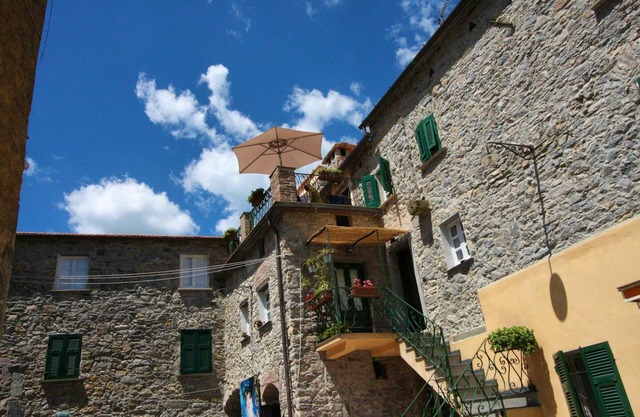 Homerez - Beautiful house for 5 ppl. with terrace at Riccò del Golfo