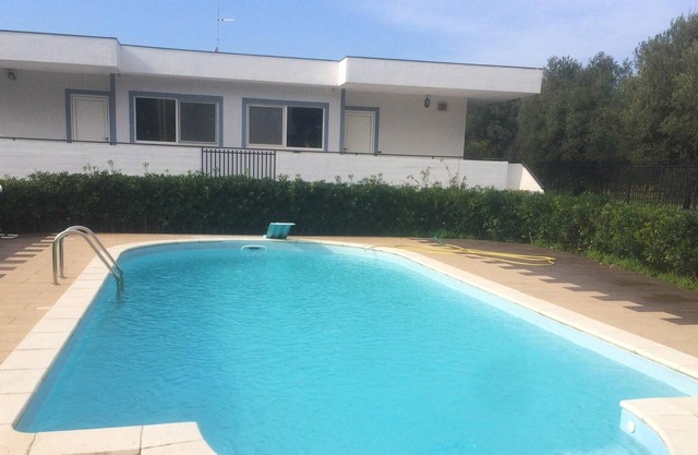 Homerez - Big appartement 5 km away from the beach for 9 ppl. with shared pool