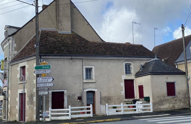 Homerez - Comfortable house in Clion with private parking