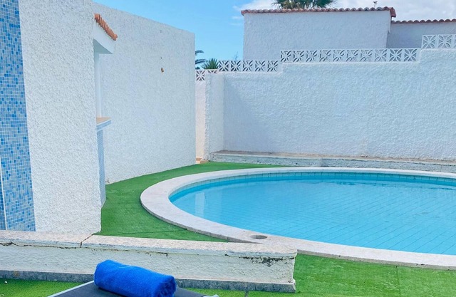 Homerez - Spacious villa 1 km away from the beach for 6 ppl. with swimming-pool