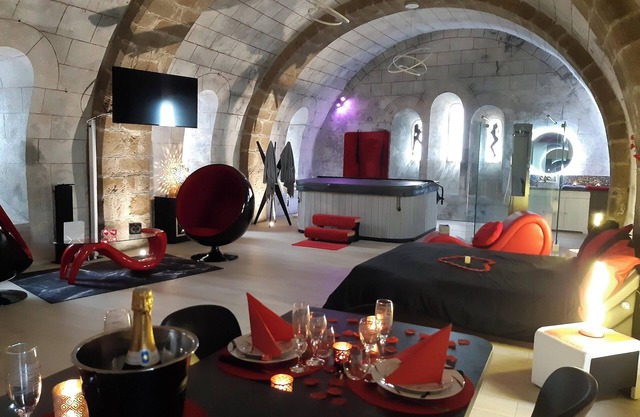 Homerez - Luxury Studio Ambrières