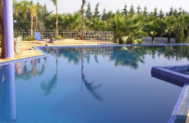 Homerez - Luxurious Villa in Eretria with Private Pool