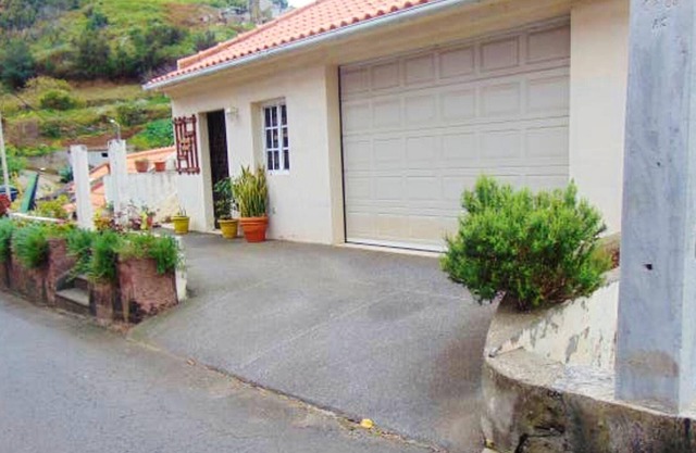 Homerez - Nice house 4 km away from the beach for 5 ppl. at Machico
