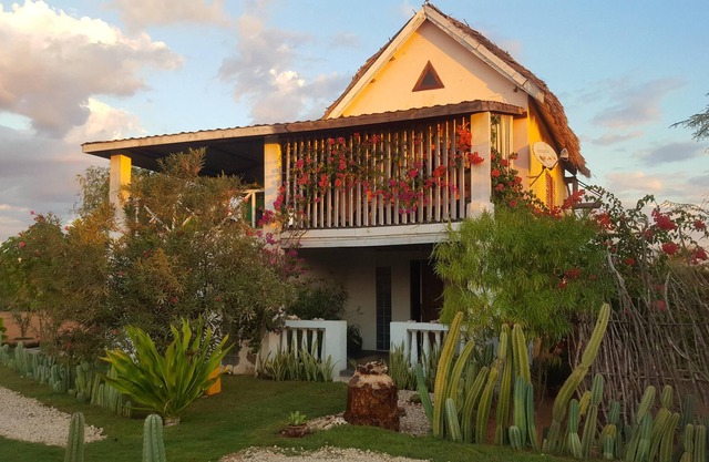 Homerez - Spacious house for 8 ppl. with garden, terrace and balcony at Ifaty