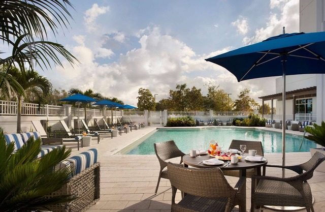 Homewood Suites by Hilton Miami Dolphin Mall