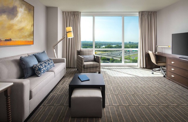 Homewood Suites by Hilton Teaneck Glenpointe