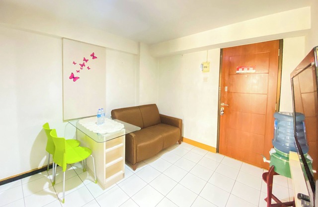 Homey 2Br With Modern Design Kebagusan City Apartment