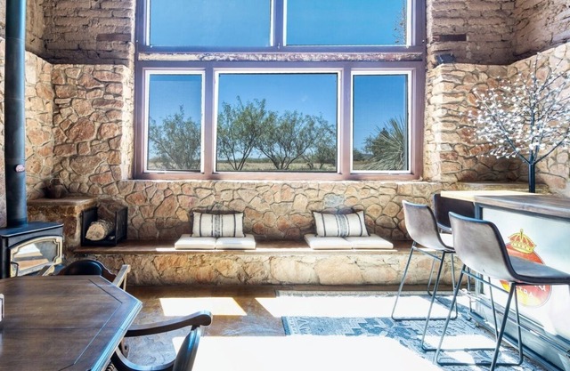 Hopi House - Comfort, Views, Game + Theater Rooms