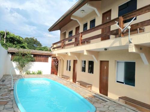 Hospedagem Econômica Flor de Maria 2