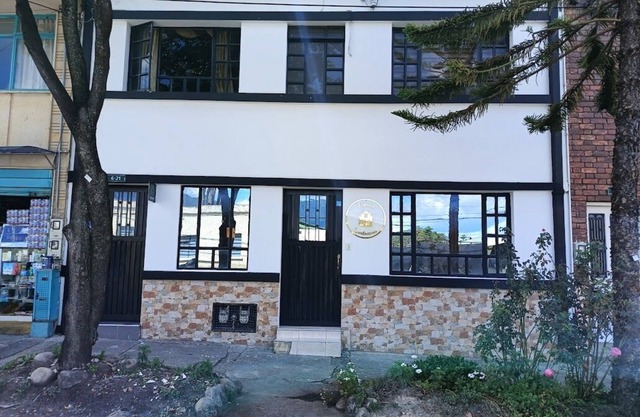 Hospedaje Familia Lombana, a comfortable and quiet place in the city of Bogota.