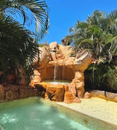 Hospedaje Solymar II Sarie Bay