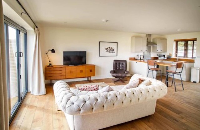 Host & Stay | Number Five, PigLets