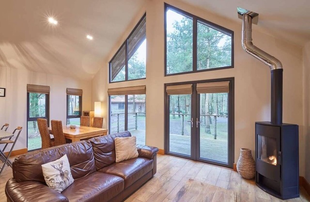 Host & Stay | Simon Howe Lodge