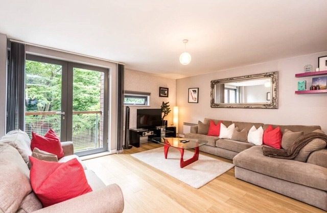 Host & Stay | York Place Apartment