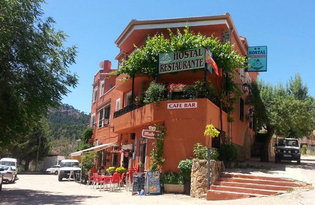 Hostal Almenara