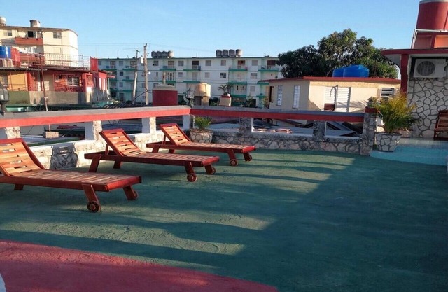 Hostal Franco PLAYA GIRON