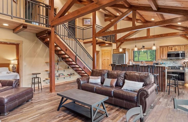 Hot Shot Hideaway near Custer Attractions