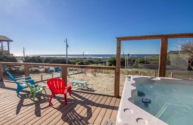 Hot Tub! Ocean Views and Short Walk to Sandy Beach! Game Room!