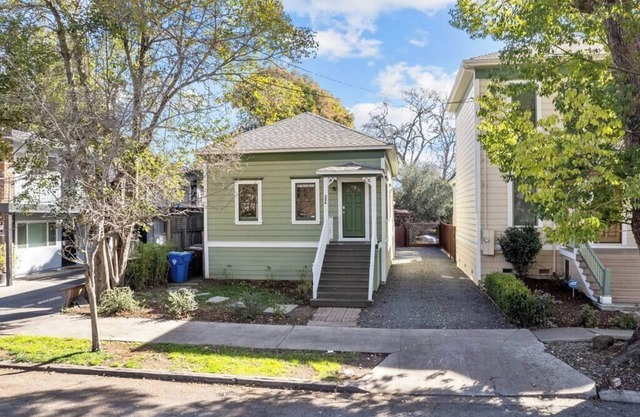 Hot Tub | PRIME DWTN NAPA | 3 bed | 2 Bath