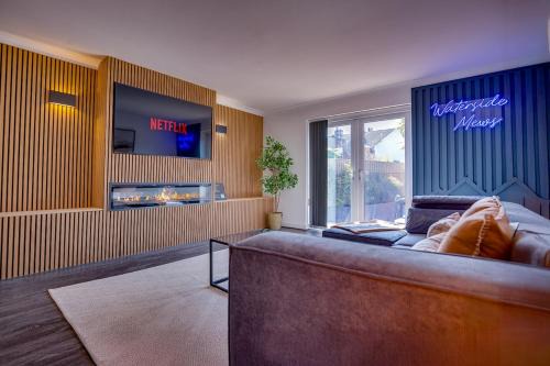 Hot Tub, Private Parking, King Bed, Beach luxury