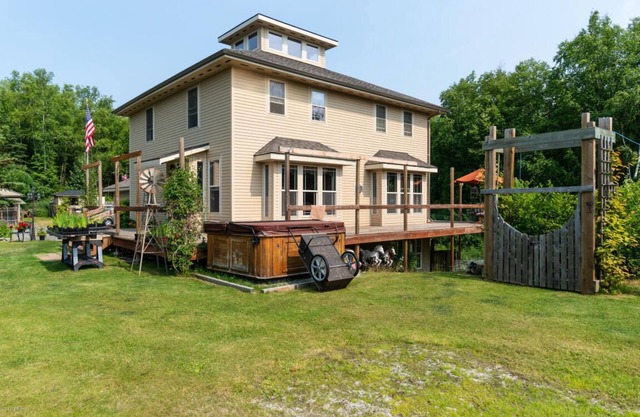 Hot tub, Retreat, Perfect for groups! 2-20 guests!