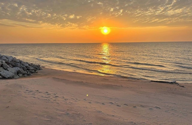 Hot Tub | Sleeps 20 | Private Beach | Game Room