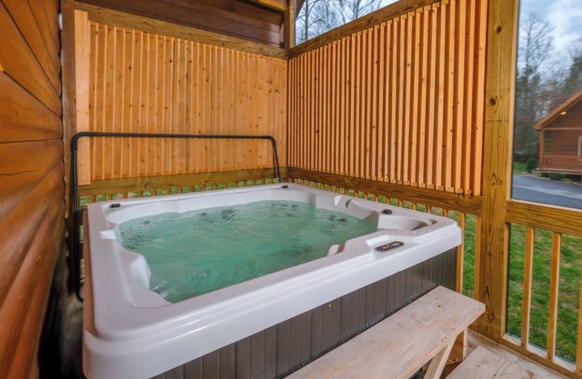 Hot Tub Soaks, Fireside Sips, Arcade Games & Seasonal Resort Pool with Waterfalls - Beary Dreamy