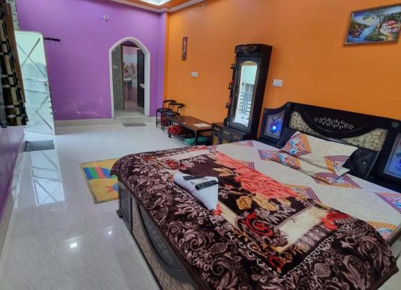 HOTEL AASTHA AND RESTAURANT