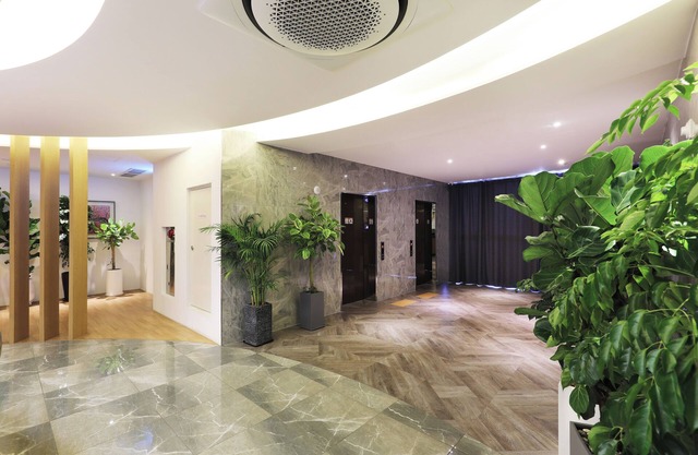 HOTEL AURORA