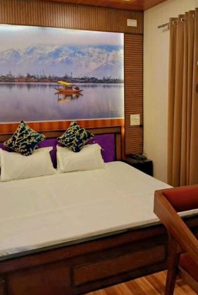 Hotel bahishti resisdance