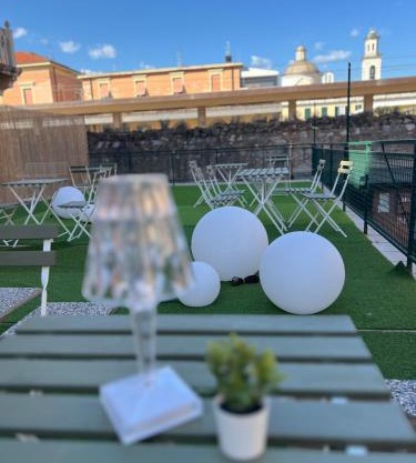 Hotel & Garden