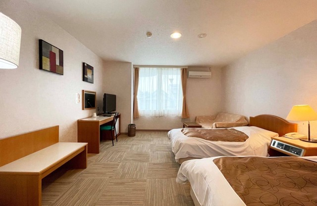 Hotel Ginsui Twin room in front of Shirarahama /Nishimuro-gun Wakayama