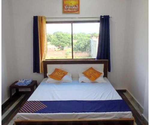 HOTEL K-A-S-H-I-N-E-S-T Near Sarnath Buddhist Temple - Offers Air Conditioned Rooms With Wifi Facility - Parking & Room Service - Prime Location - Best Selling In Varanasi