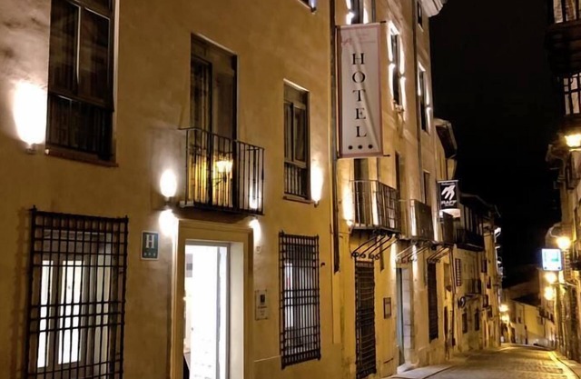 Hotel Leonor de Aquitania