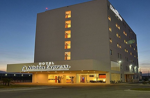 Hotel Misión Express Monterrey Aeropuerto La Fe