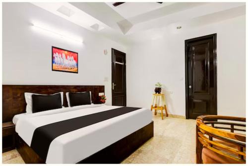 HOTEL NIRVANA PALACE Near Shri Mahakaleshwar Jyotirlinga Temple - BEST HOTEL